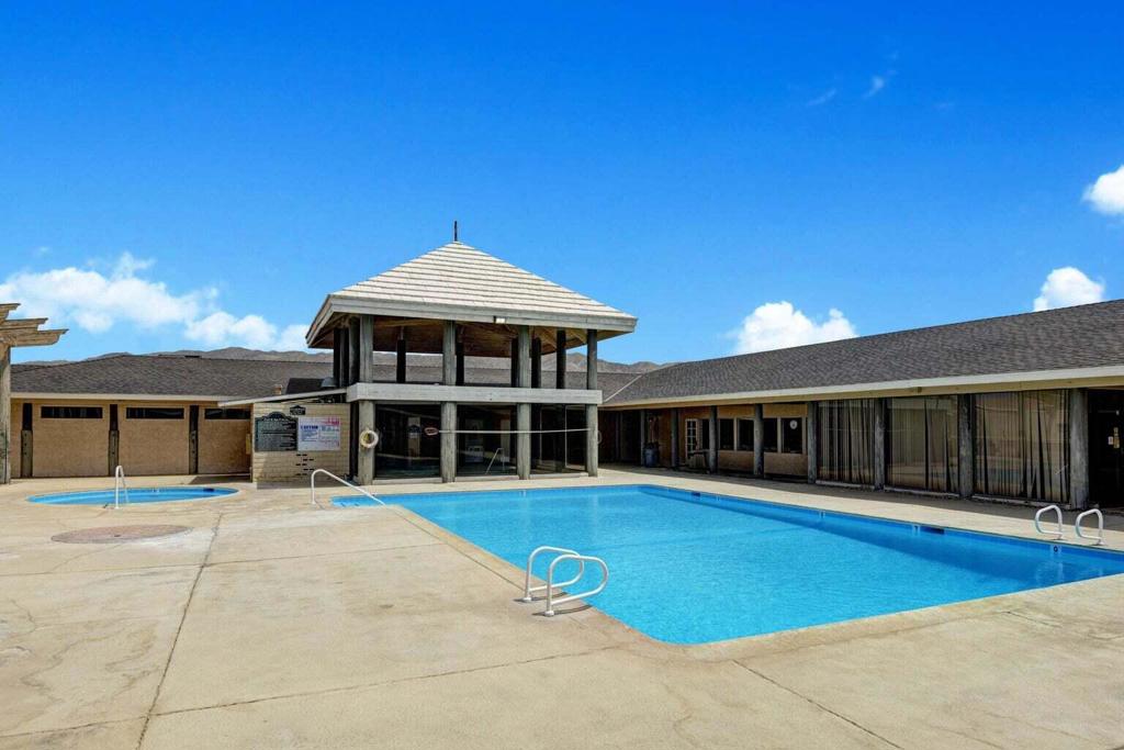 Hidden Springs - Manufactured In Park