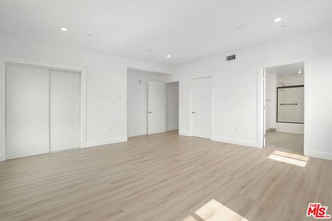 Tiny photo for 1832 S Barrington Avenue #401, Los Angeles, CA 90025 (MLS # 26830757)