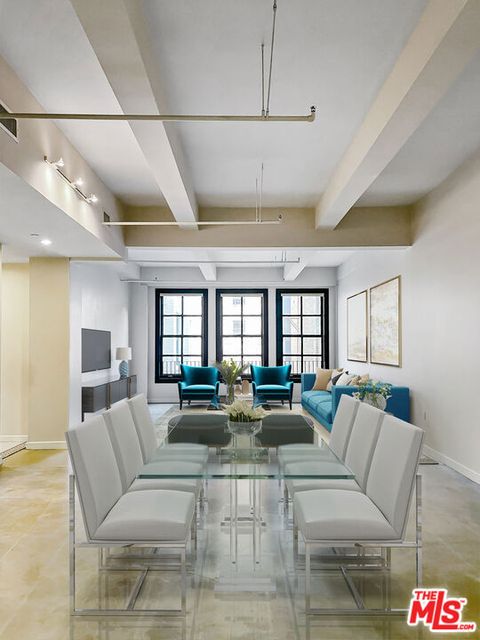 Photo of 315 W 5th Street #414, Los Angeles, CA 90013 (MLS # 25629273)