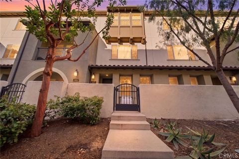 Photo of 2471 S Tapestry WAY, Anaheim, CA 92802 (MLS # OC26103048)