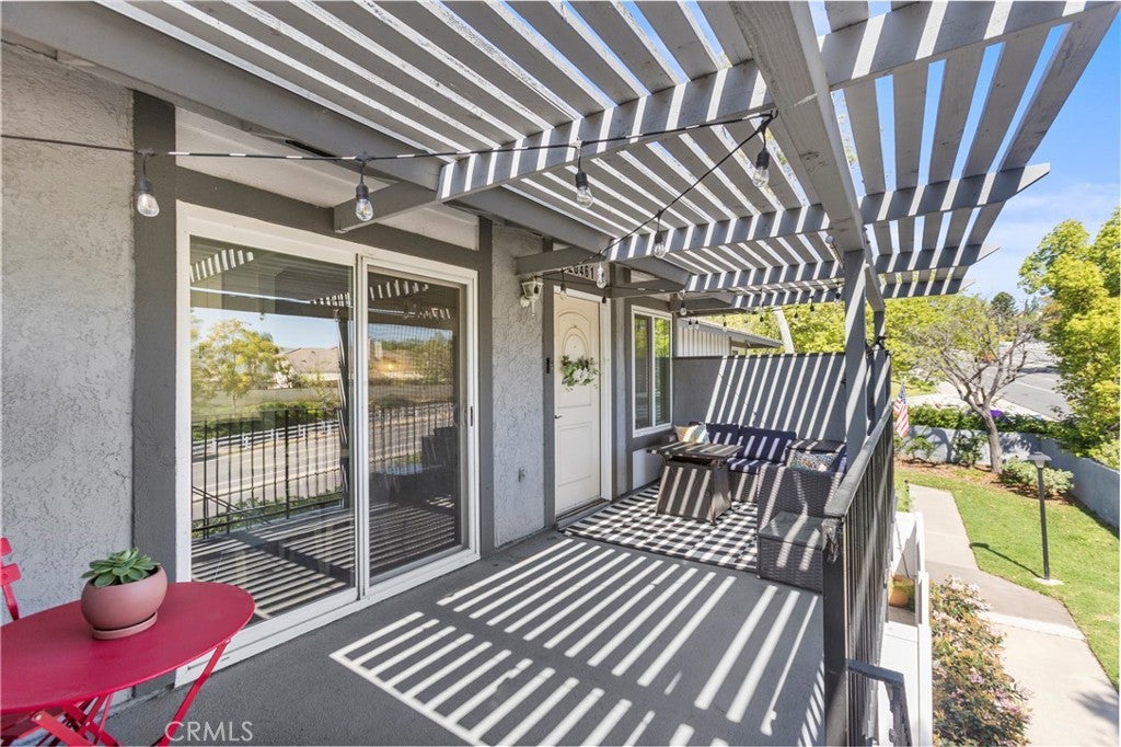 20461 Elm Hill