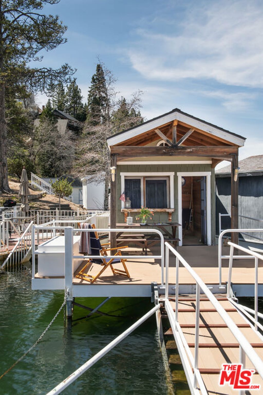 Photo of 459 S Palisades #H, Lake Arrowhead, CA 92352 (MLS # 26751951)