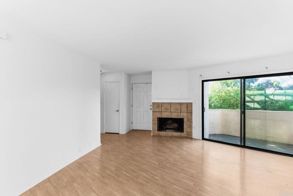 8427 Via Mallorca 115