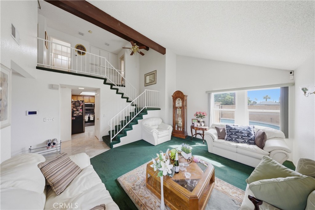 1149 N Birch