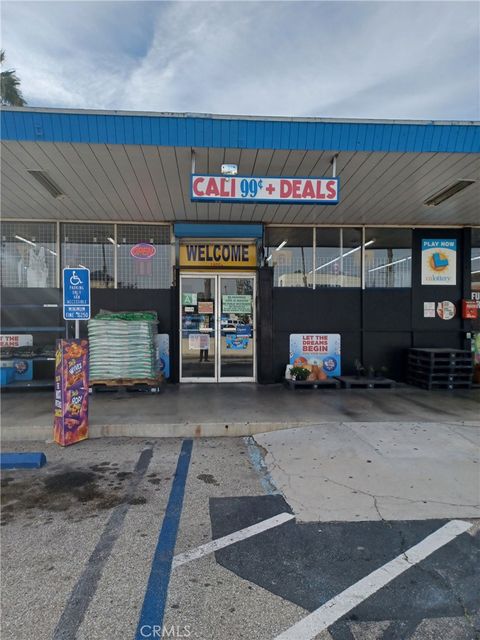 Photo of 1905 S Garey Ave, Pomona, CA 91766 (MLS # HD26000347)