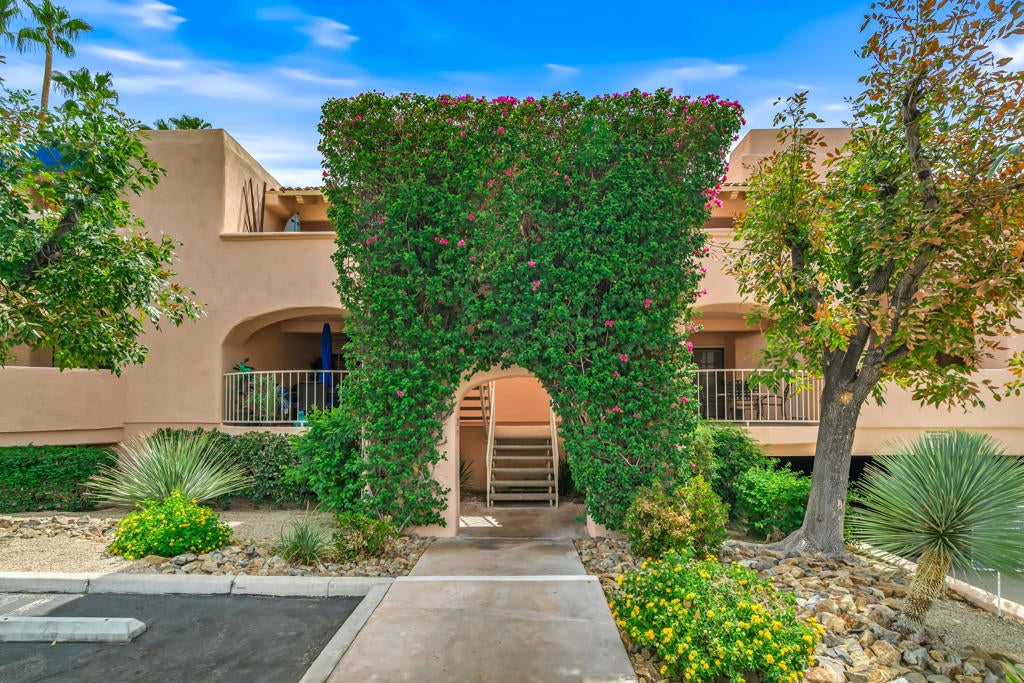 500 E Amado Road 311