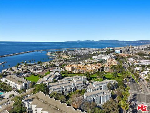 Photo of 240 The Village #210, Redondo Beach, CA 90277 (MLS # 26635519)