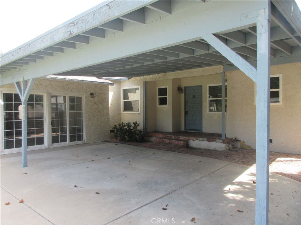 Photo of 6446 Mclennan Avenue, Van Nuys, CA 91406 (MLS # SR25179388)