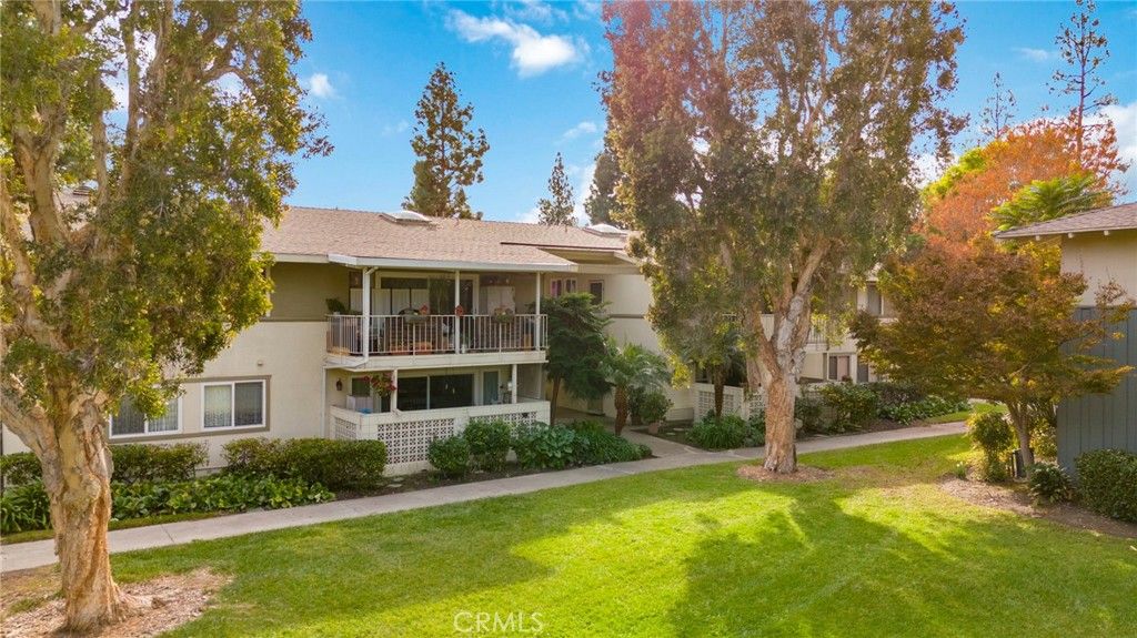 listing image 130727498526923783148