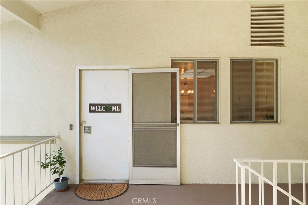 225 Avenida Majorca N