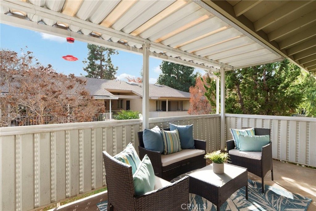 listing image 130723550667674572974
