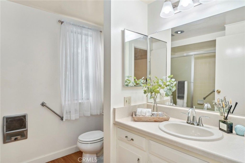 listing image 130725488063798293030