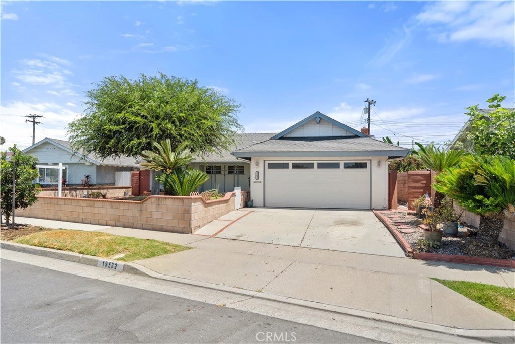 19532 Independence Lane, Huntington Beach CA 92646 - Photo 29