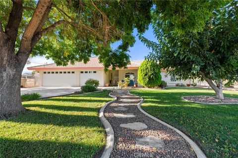 Photo of 18540 FAIRBURN AVENUE St, Hesperia, CA 92345 (MLS # IG25215036)