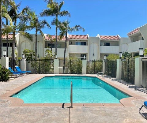Photo of 415 2nd ST, Hermosa Beach, CA 90254 (MLS # SB26174873)