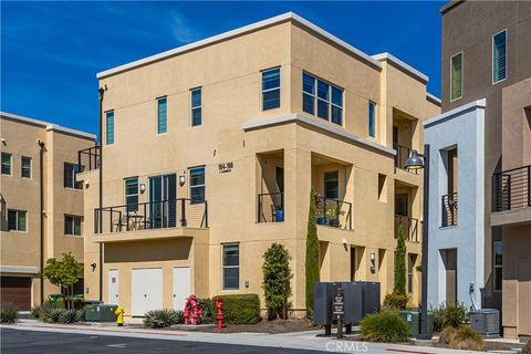 184 Harringay Irvine CA 92618