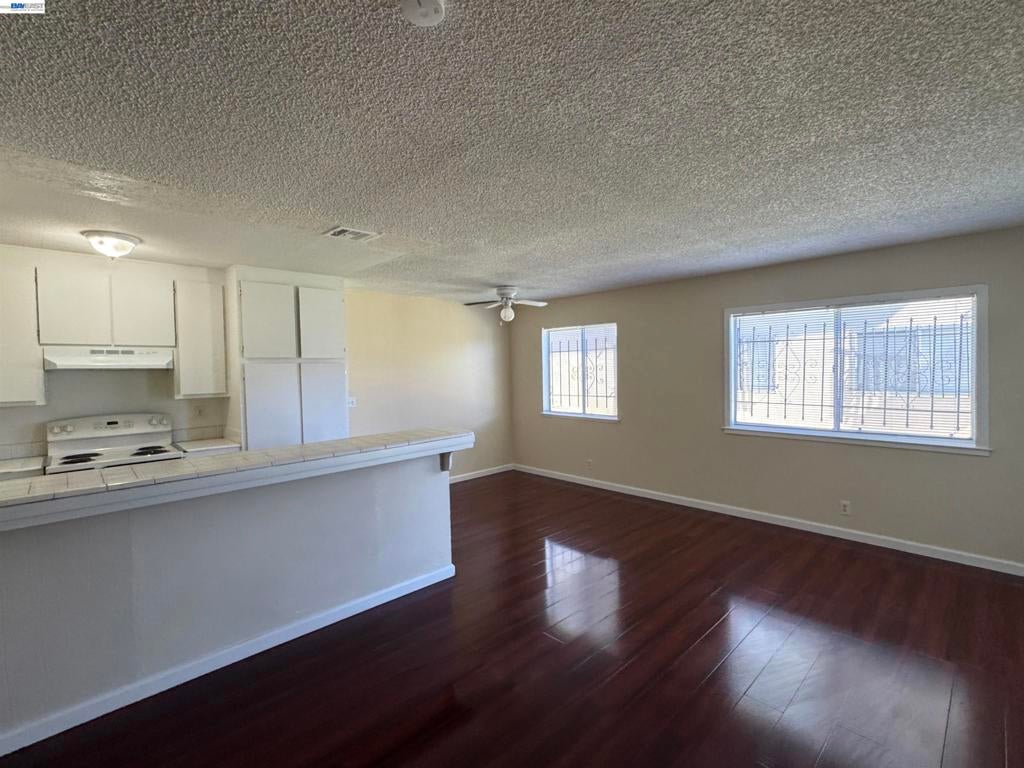 4416 Calandria St 2