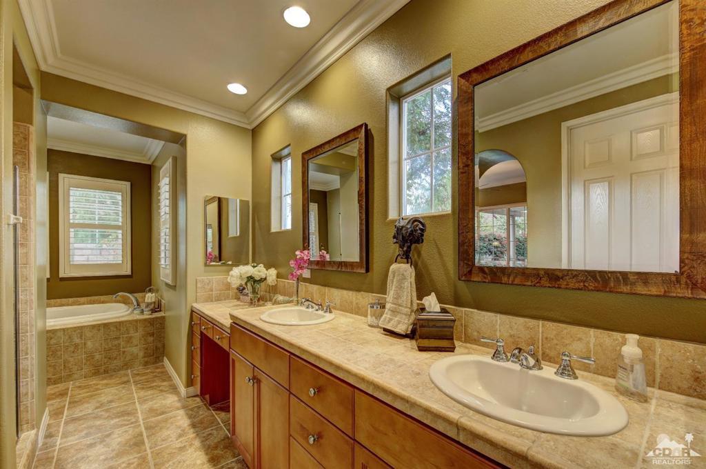 Santo Tomas - Residential