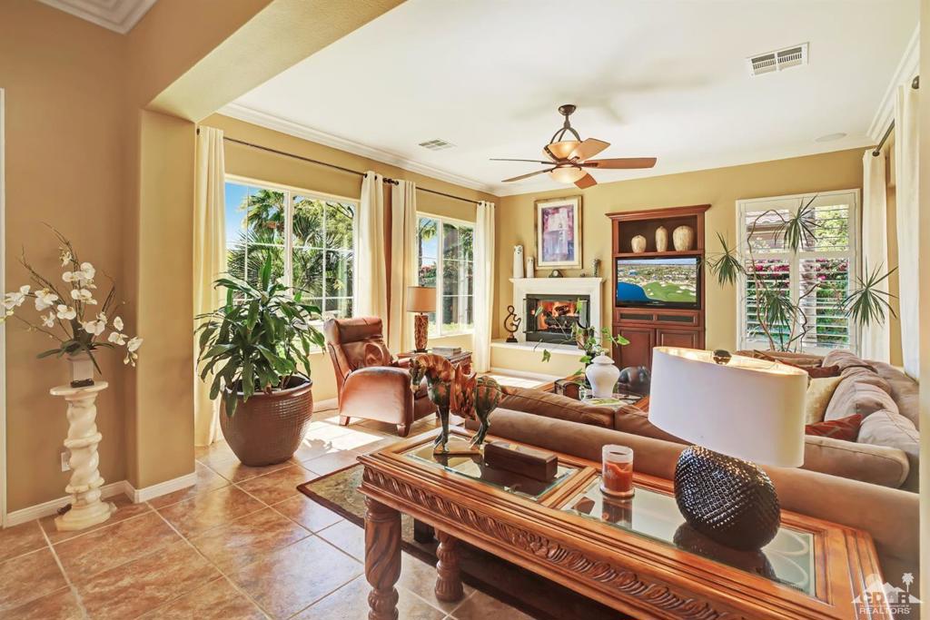 Santo Tomas - Residential