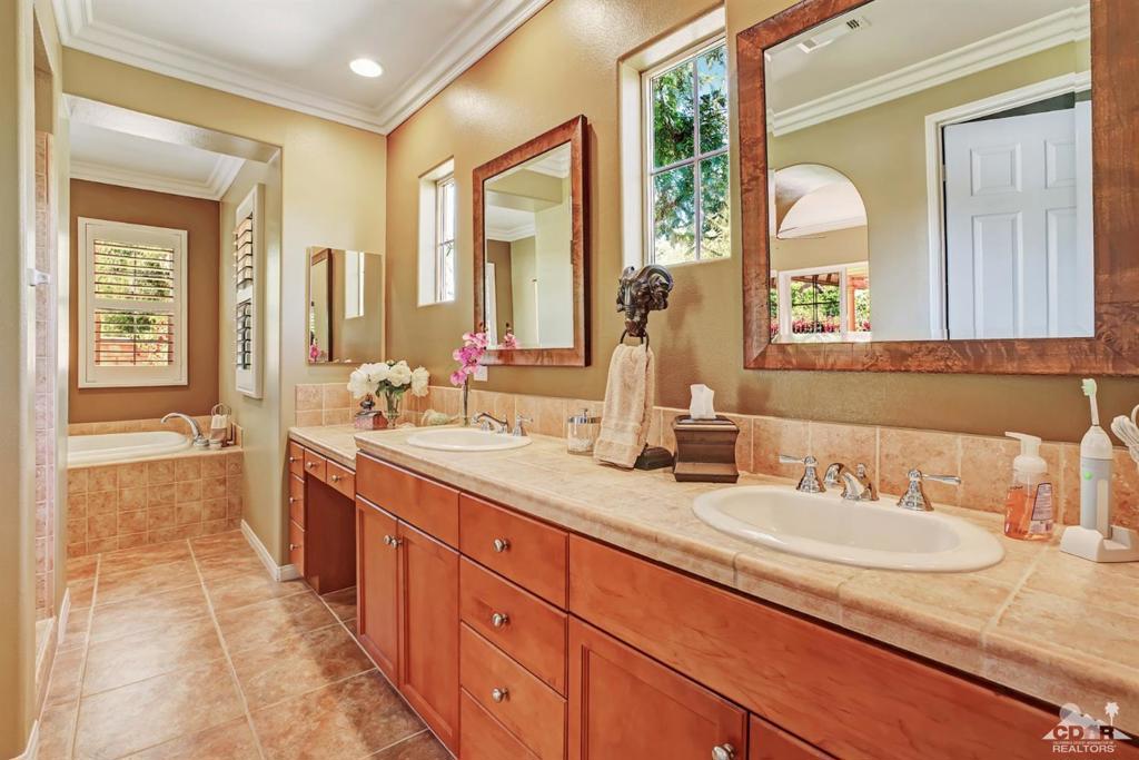 Santo Tomas - Residential