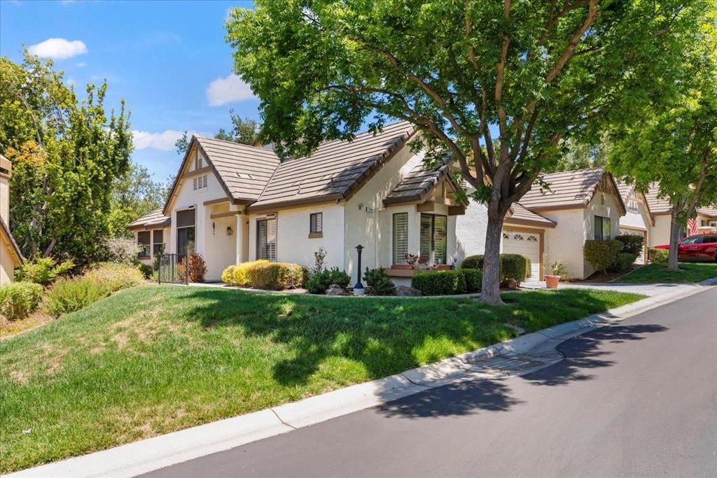 Photo of 7886 Moorfoot Court, San Jose, CA 95135 (MLS # ML82025355)