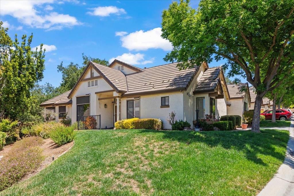 Photo of 7886 Moorfoot Court, San Jose, CA 95135 (MLS # ML82025355)