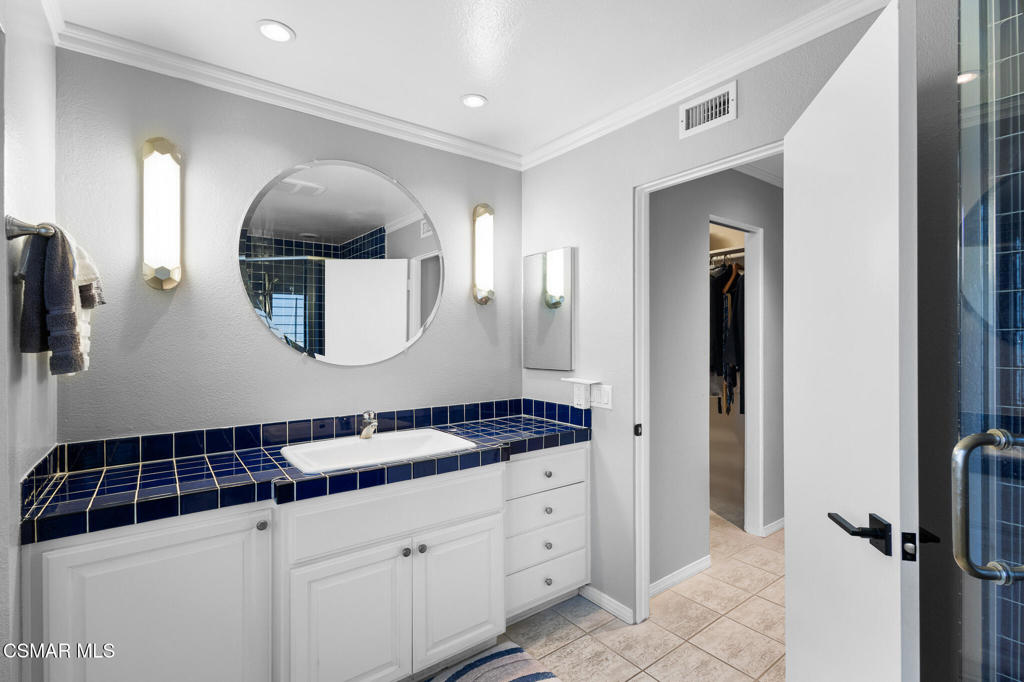 Westlake Bay-728 - 728 - Residential