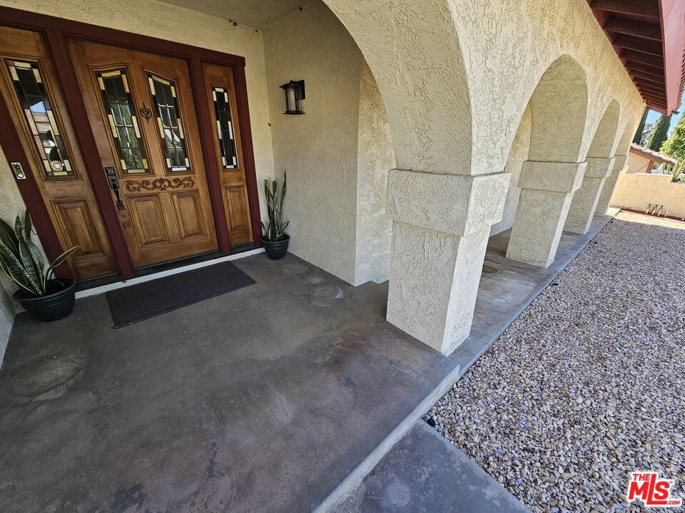 4442 Mockingbird Lane