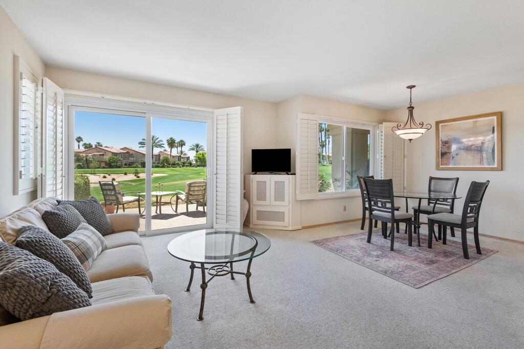 Palm Royale - Residential