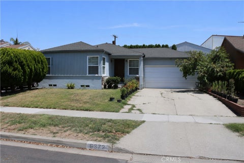 Photo of 6372 Raymond Avenue, Long Beach, CA 90805 (MLS # RS26180845)