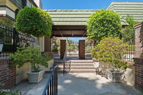Photo of 885 S Orange Grove Boulevard #20, Pasadena, CA 91105 (MLS # P1-28616)