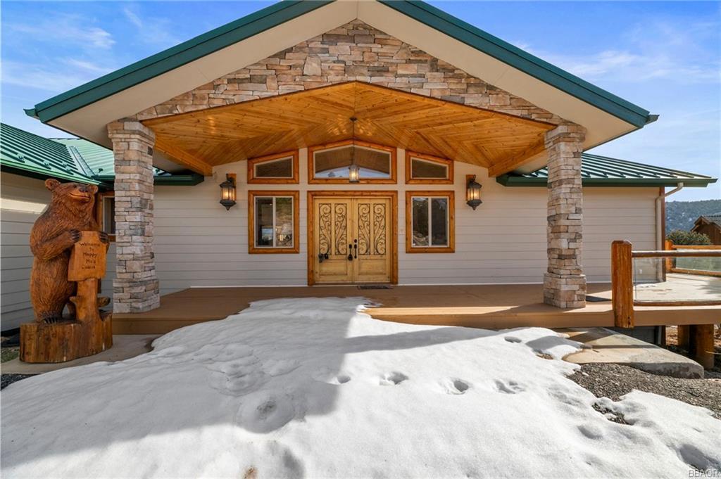 45690 N North Shore Drive Drive