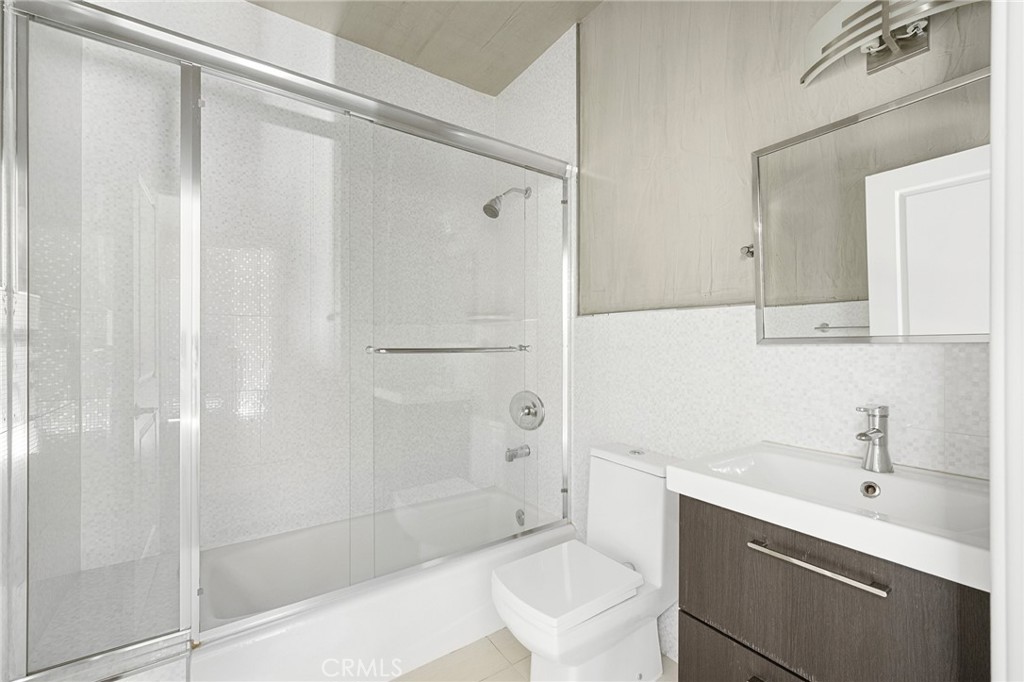 Not Applicable-105 - Residential Lease