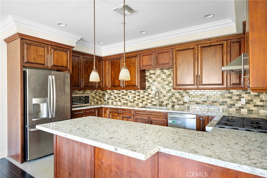 Not Applicable-105 - Residential Lease