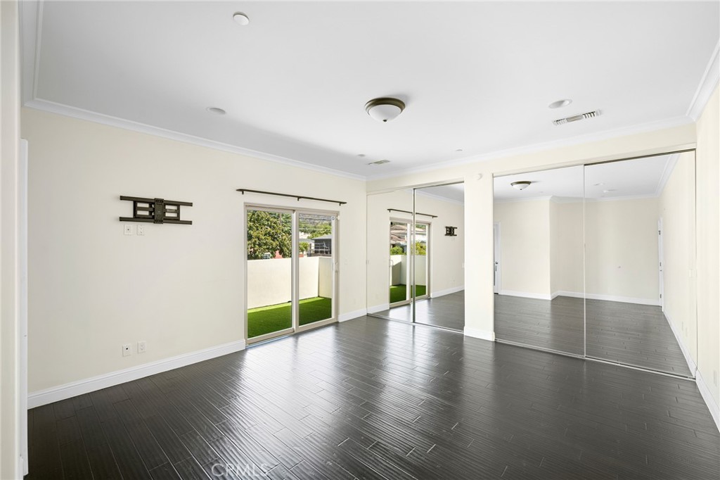 Not Applicable-105 - Residential Lease