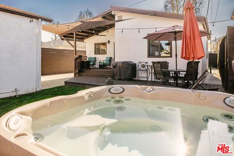 Tiny photo for 338 N Lima Street, Burbank, CA 91505 (MLS # 26661073)