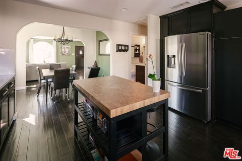 Tiny photo for 338 N Lima Street, Burbank, CA 91505 (MLS # 26661073)