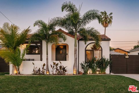 Tiny photo for 338 N Lima Street, Burbank, CA 91505 (MLS # 26661073)