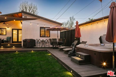 Tiny photo for 338 N Lima Street, Burbank, CA 91505 (MLS # 26661073)