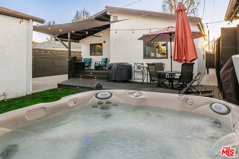 Tiny photo for 338 N Lima Street, Burbank, CA 91505 (MLS # 26661073)