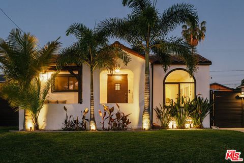 Photo of 338 N Lima Street, Burbank, CA 91505 (MLS # 26661073)