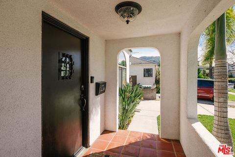 Tiny photo for 338 N Lima Street, Burbank, CA 91505 (MLS # 26661073)