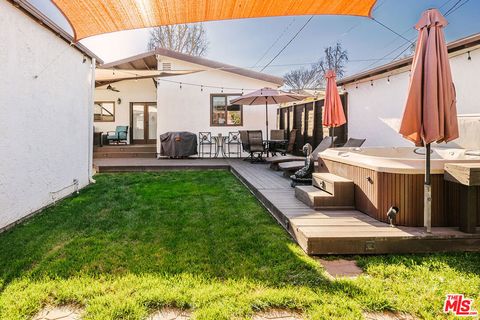 Tiny photo for 338 N Lima Street, Burbank, CA 91505 (MLS # 26661073)