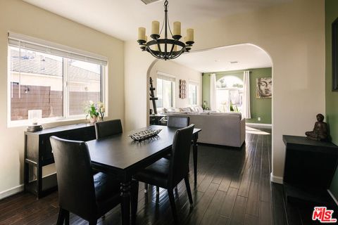 Tiny photo for 338 N Lima Street, Burbank, CA 91505 (MLS # 26661073)