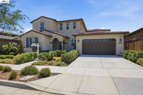 Photo of 3058 Wilkins Ln LN, Tracy, CA 95377 (MLS # 41140890)