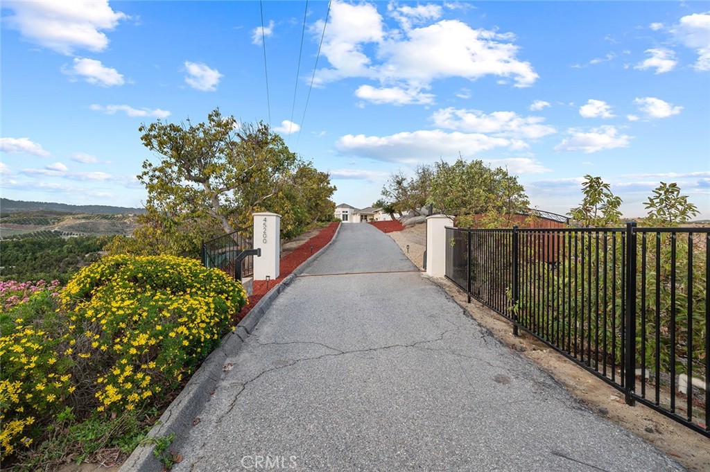 45200 Camaron Road