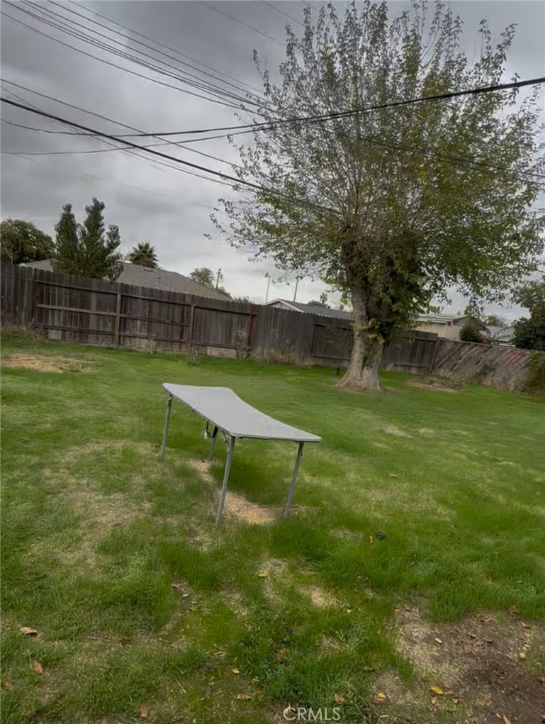 631 631 Las Palmas Avenue