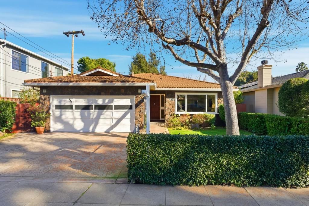 Photo of 255 E Oakwood Boulevard, Redwood City, CA 94061 (MLS # ML82031345)