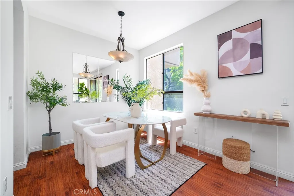 Rosemead, California 91770, United States, 2 Bedrooms Bedrooms, ,2 BathroomsBathrooms,Residential,Active,212378