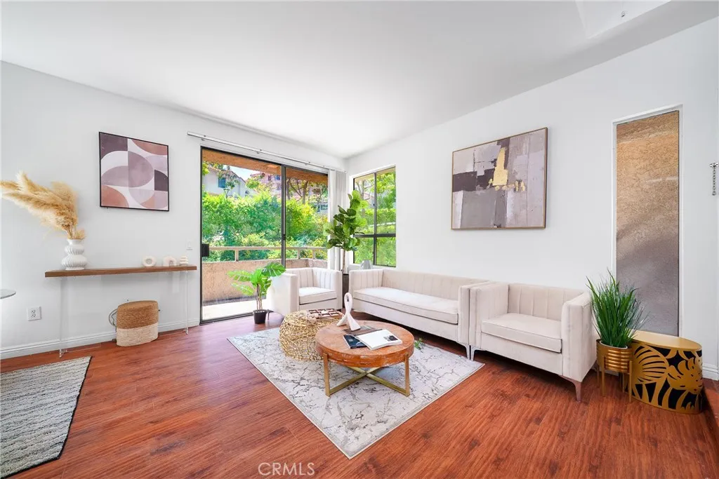 Rosemead, California 91770, United States, 2 Bedrooms Bedrooms, ,2 BathroomsBathrooms,Residential,Active,212378